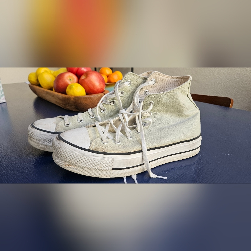 Converse Chuck Taylor All Star Beige Chuck 70 High Top Sneaker PARCHMENT, Size 9